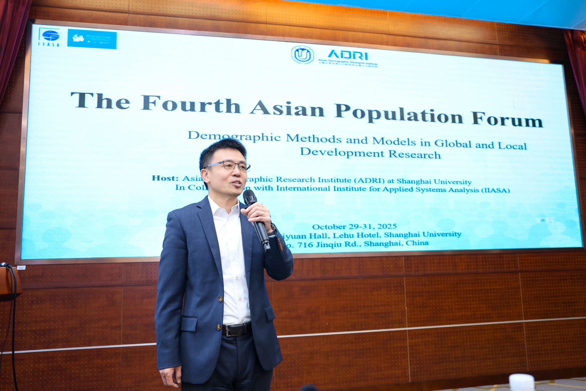 图8-闭幕式.jpg 图8-闭幕式.jpg