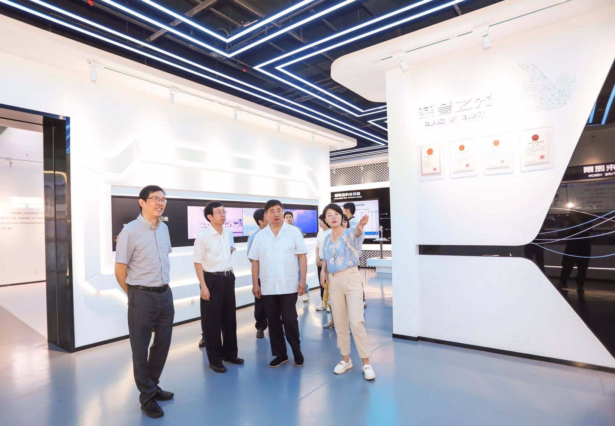 图片12.jpg 图片12.jpg